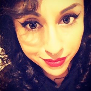 Meet your Posher, Paulina